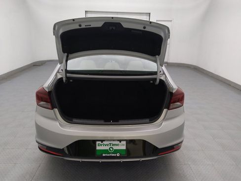 Used 2019 Hyundai Elantra SEL FWD image 29