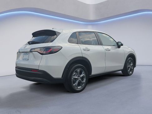 New 2026 Honda HR-V LX image 5