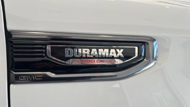 Used 2023 GMC Sierra 1500 AT4 w/ AT4 Premium Package AWD/4WD image 7