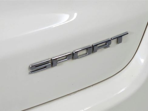Used 2019 Jeep Compass Sport w/ Cold Weather Group AWD/4WD image 17