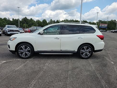 Used 2018 Nissan Pathfinder Platinum AWD/4WD image 4