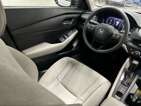 Used 2025 Honda Accord SE image 12
