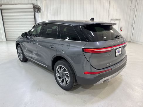 New 2026 Lincoln Corsair Premiere FWD image 25