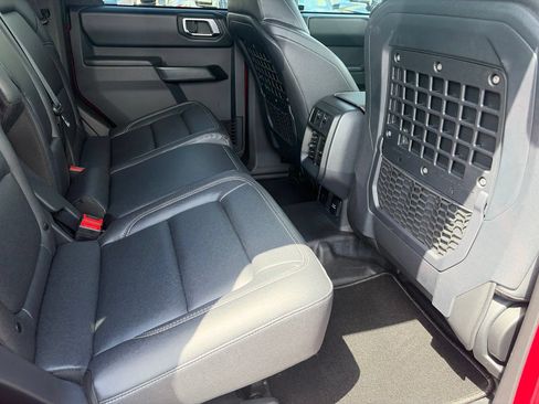 Used 2025 Ford Bronco Badlands AWD/4WD image 21