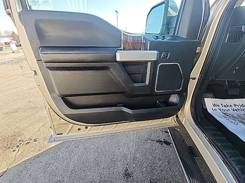 Used 2018 Ford F150 Lariat w/ Equipment Group 502A Luxury image 14