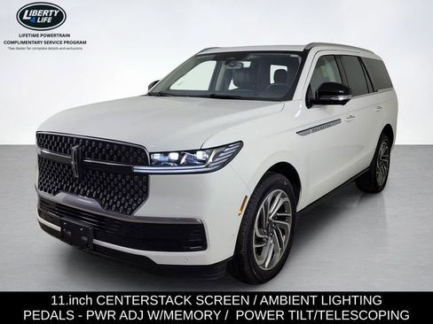 Used 2025 Lincoln Navigator Reserve AWD/4WD image 6