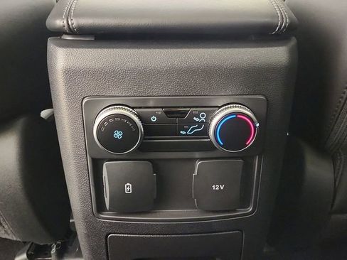 New 2024 Ford Explorer XLT w/ Equipment Group 202A image 27