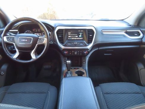 Used 2017 GMC Acadia SLE image 5