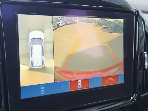 Used 2018 Chevrolet Traverse Premier w/ Driver Confidence II Package image 27