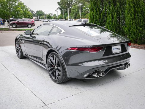 Used 2024 Jaguar F-TYPE Coupe AWD image 8
