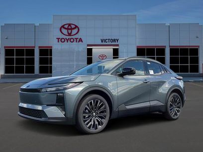 New 2026 Toyota C-HR w/ Cold Weather Package