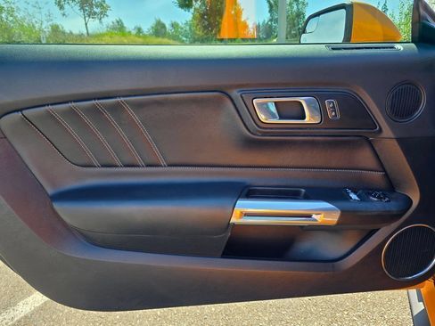 Used 2018 Ford Mustang Premium RWD image 14