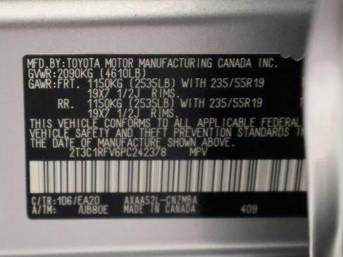 Used 2023 Toyota RAV4 XLE Premium FWD image 17