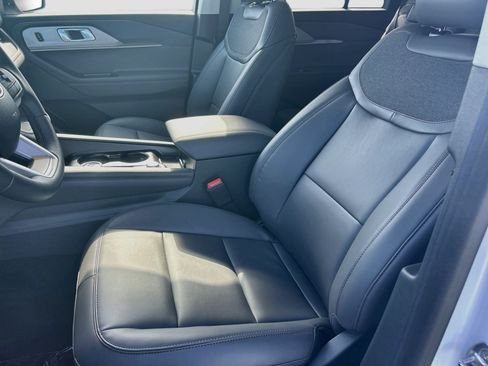 New 2026 Ford Explorer Active w/ Active Comfort Package RWD image 15