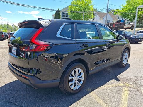Used 2024 Honda CR-V LX image 7
