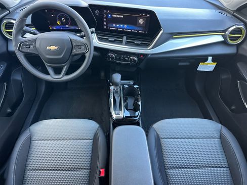 New 2026 Chevrolet Trax LT FWD image 3