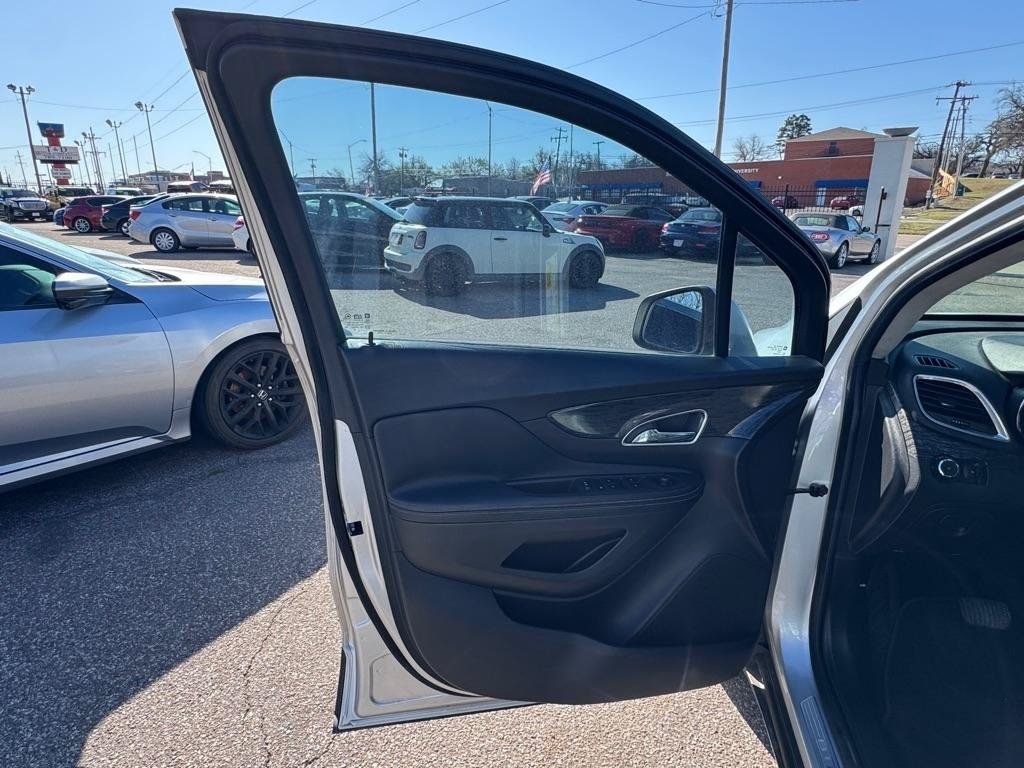 Used 2014 Buick Encore Convenience FWD image 23