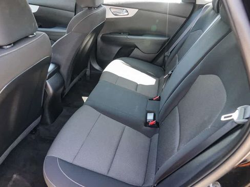 Certified 2023 Kia Forte LXS FWD image 17