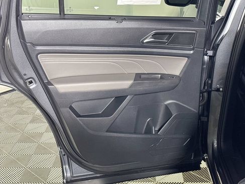 Used 2023 Volkswagen Atlas SE w/ Panoramic Sunroof Package AWD/4WD image 20