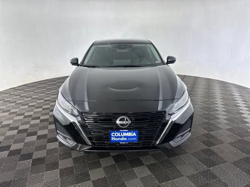 Used 2023 Nissan Altima 2.5 SL FWD image 2
