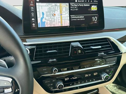 Used 2023 BMW 530i xDrive w/ Premium Package AWD/4WD image 28