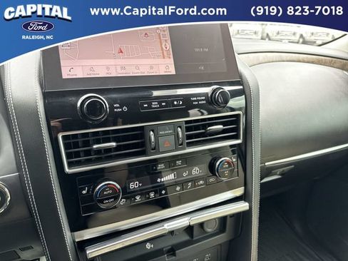 Used 2023 INFINITI QX80 Premium Select w/ All-Season Package AWD/4WD image 27