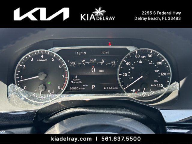 Used 2024 Nissan Pathfinder SL AWD/4WD image 32