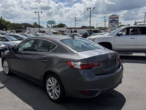 Used 2017 Acura ILX FWD image 13