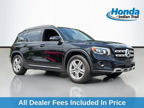 Used 2021 Mercedes-Benz GLB 250 4MATIC image 1