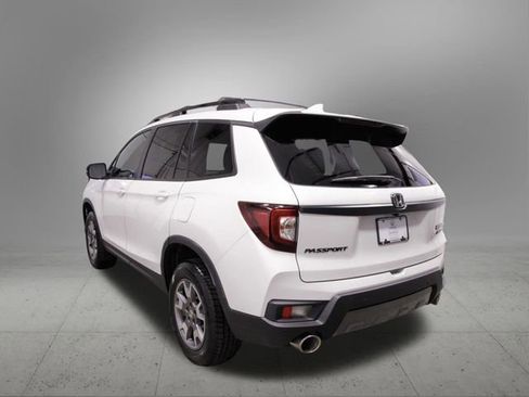 Certified 2022 Honda Passport TrailSport image 4