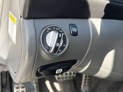 Used 2005 Mercedes-Benz SL 500 image 17