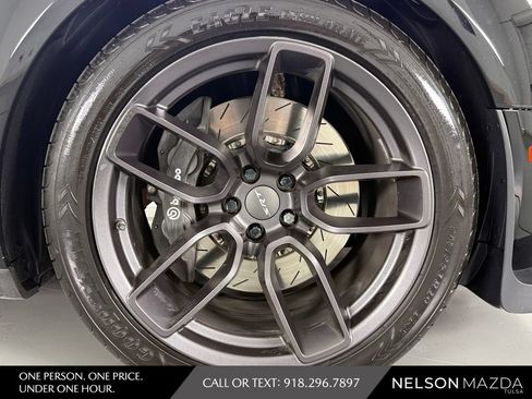 Used 2018 Dodge Challenger SRT Hellcat RWD image 14