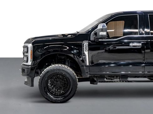 Used 2024 Ford F250 Lariat w/ Chrome Package AWD/4WD image 11