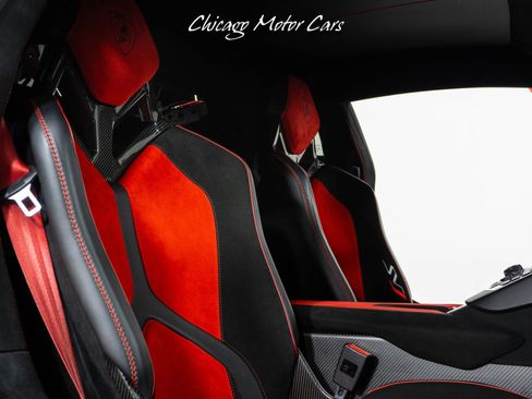 Used 2019 Lamborghini Aventador SVJ AWD/4WD image 46