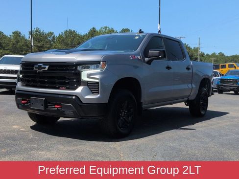 Used 2023 Chevrolet Silverado 1500 LT Trail Boss AWD/4WD image 6