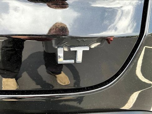 Used 2025 Chevrolet Trax LT FWD image 20