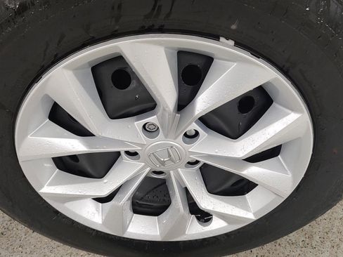 Certified 2024 Honda CR-V LX image 30