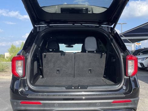 Used 2021 Ford Explorer ST w/ Equipment Group 401A AWD/4WD image 9