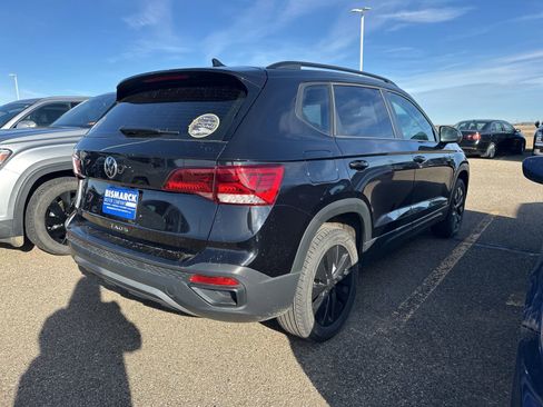 Certified 2024 Volkswagen Taos S image 3