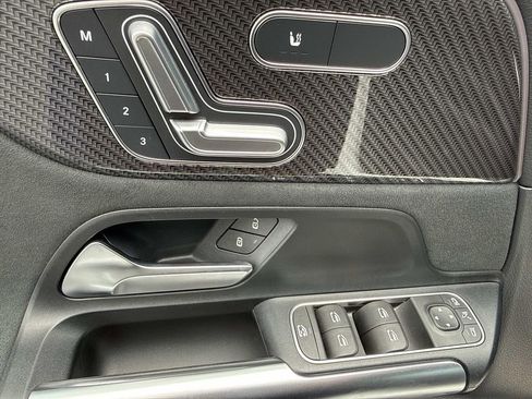 Used 2023 Mercedes-Benz GLA 35 AMG 4MATIC image 19