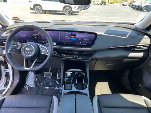 Certified 2025 Buick Envision Sport Touring AWD/4WD image 15