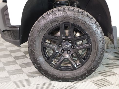 Used 2021 Chevrolet Silverado 1500 LT Trail Boss w/ Convenience Package II AWD/4WD image 17