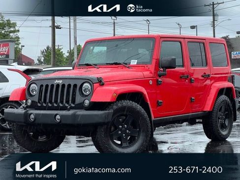 Used 2015 Jeep Wrangler Unlimited Sahara w/ Quick Order Package 24X AWD/4WD image 1