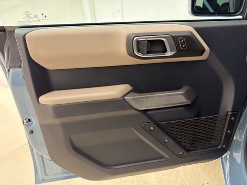 Certified 2023 Ford Bronco Wildtrak AWD/4WD image 13