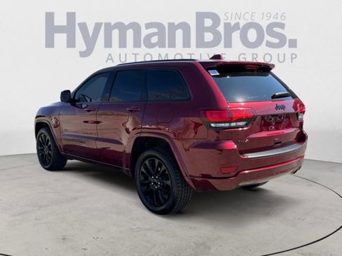 Used 2022 Jeep Grand Cherokee Laredo X image 5