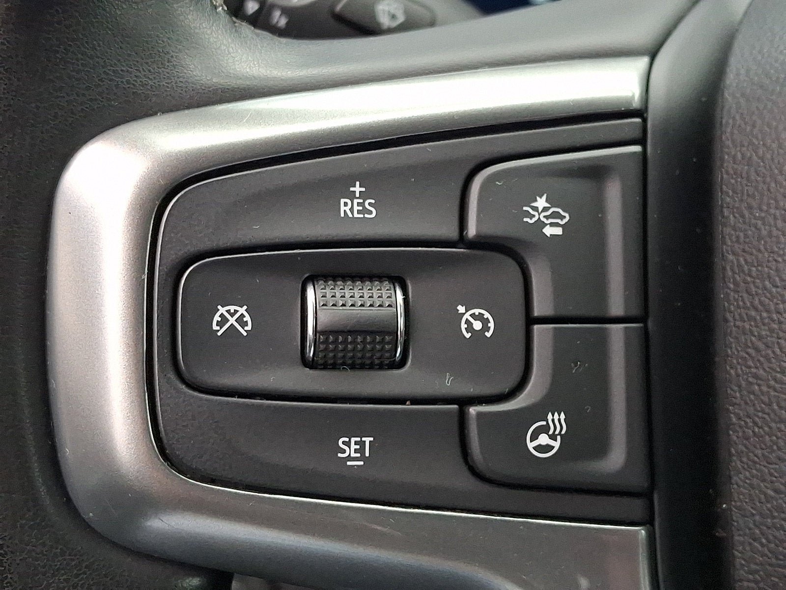 Used 2023 Chevrolet Silverado 1500 LT AWD/4WD image 22