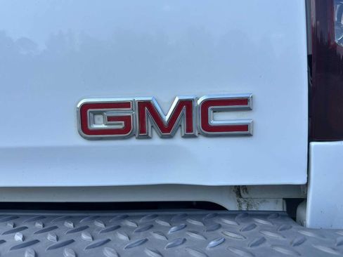 Used 2005 GMC Canyon SLE RWD image 12