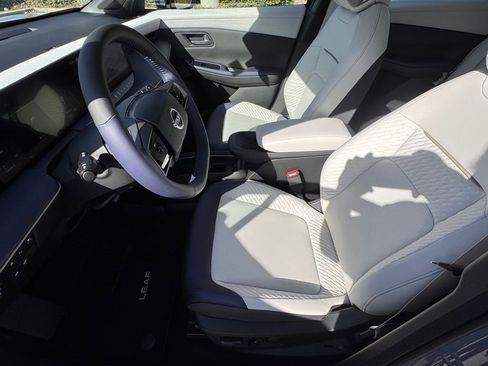 New 2026 Nissan Leaf Platinum+ w/ Cargo Package (Platinum+) image 9