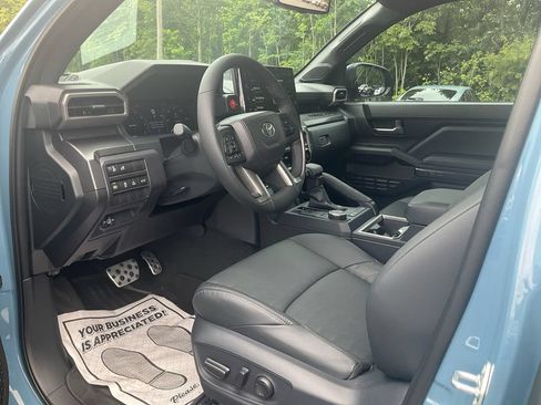 Used 2026 Toyota Tacoma TRD Sport w/ TRD Sport Premium Package RWD image 15