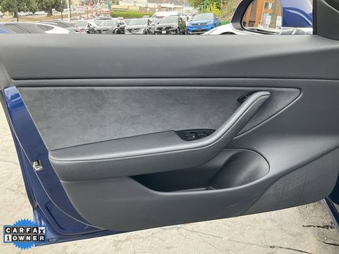 Used 2019 Tesla Model 3 Standard Range Plus image 22